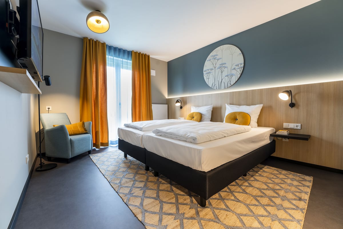 superior double room | 1 bedroom, in-room safe, free wifi, bed sheets