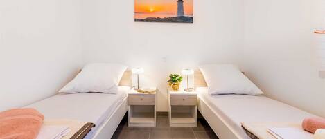 2 soverom, wi-fi (inkludert) og sengetøy