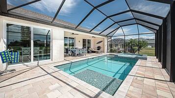 House (Pelican Shores) | 4 bedrooms, free WiFi