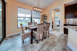 House (Blue Lagoon) | Private kitchen | Fridge, microwave, dishwasher, coffee/tea maker