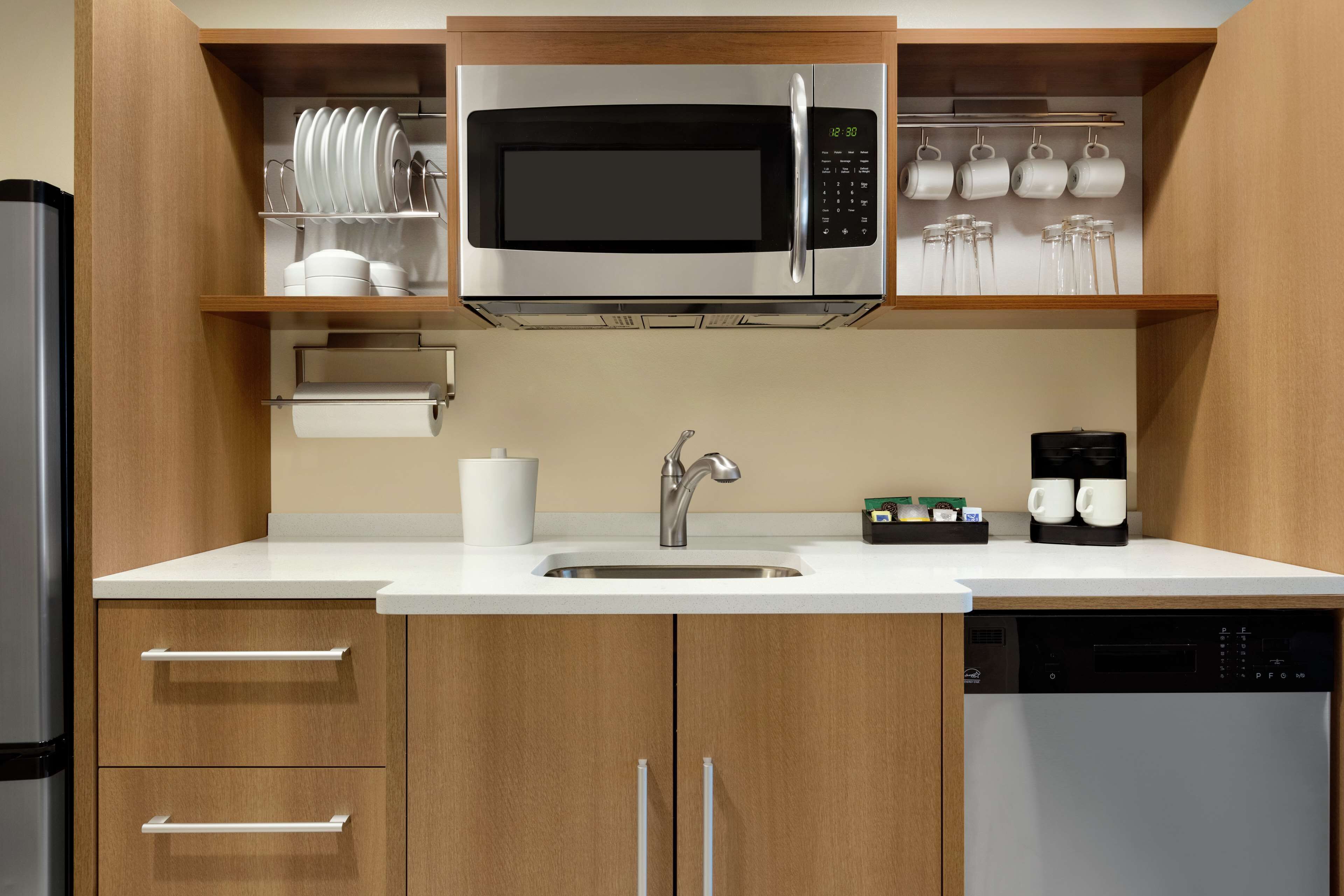 in-room safe, individually decorated, individually furnished, desk