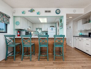 Microwave, dishwasher