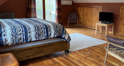 Lost Dutchman Retreat Cottage