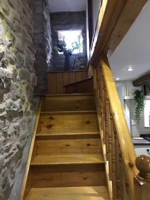 Interior - Cosy 2 bed cottage in the heart of Castleton at the bottom of Cavedale walk and Peveril Castle. (Hope Valley)