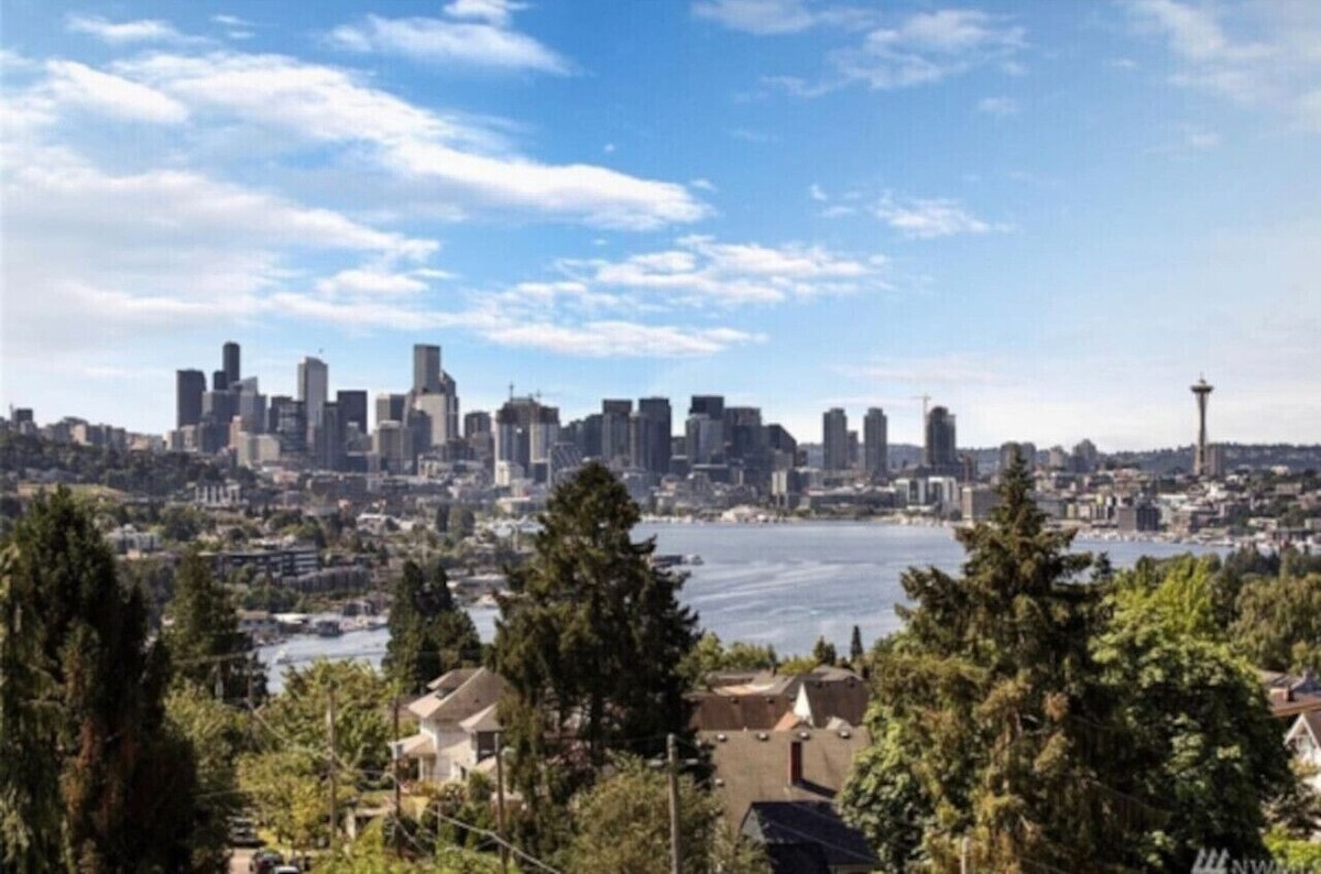 3BR 3BA Rooftop Patio with Waterview, Private Garden & Grill