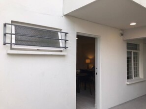 Outdoor dining - LAZARO C - In the heart of San Pedro (San Pedro Garza García)