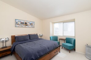 2 bedrooms, iron/ironing board