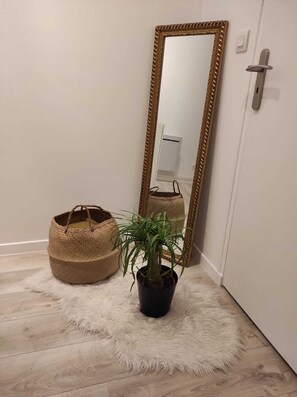 Interior - ♥️JACUZZI PRIVATIF (love room, whole apartment, terrace)♥️ <br>NETFLIX  (Argenteuil)