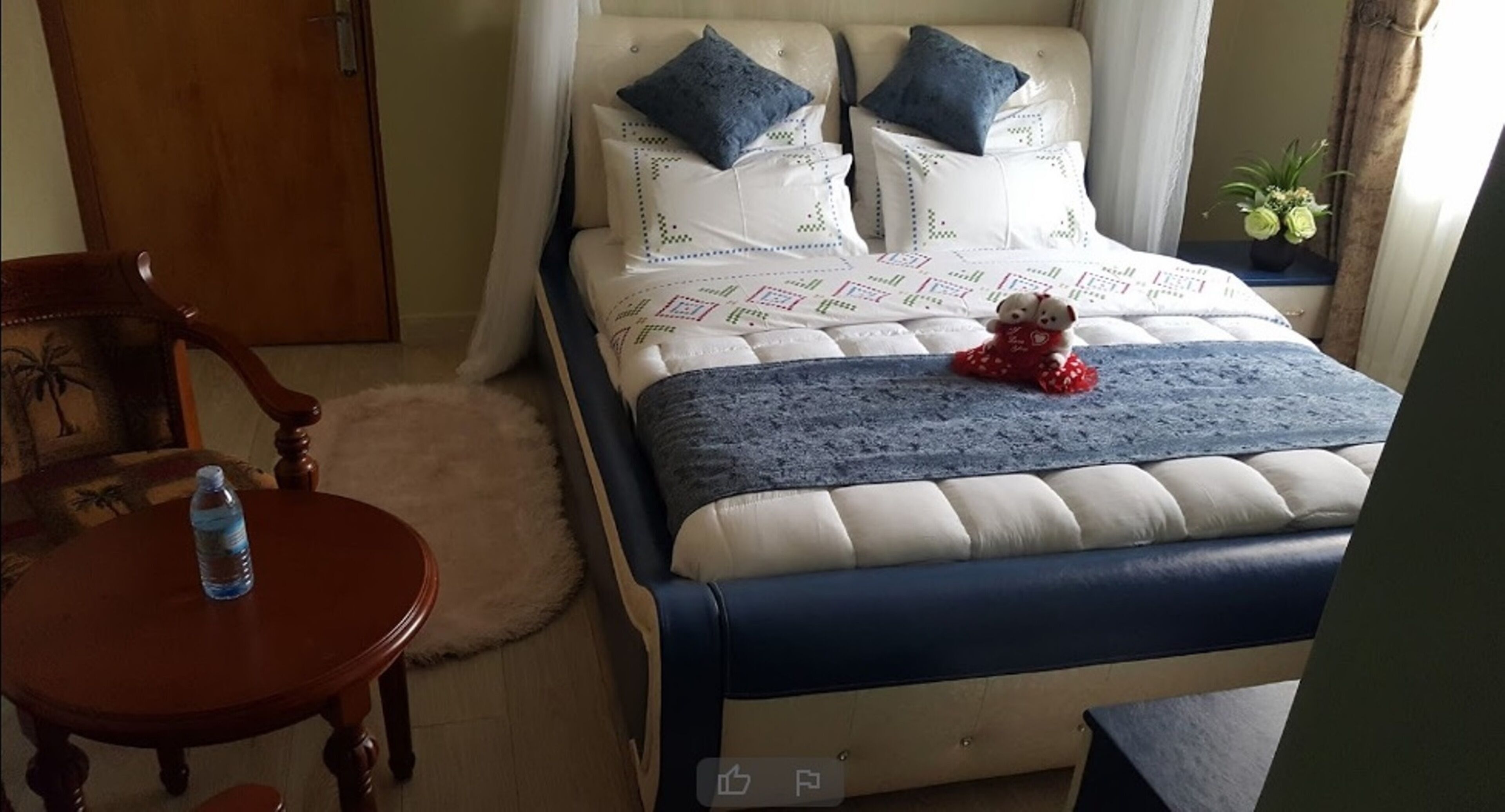 Ropa de cama de alta calidad, colchones viscoelásticos, wifi gratis