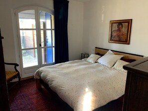 5 Schlafzimmer, Bügeleisen/Bügelbrett, kostenloses WLAN