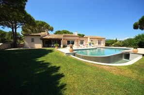 Pool - VILLA LES BASTELIERS (Sainte-Maxime)
