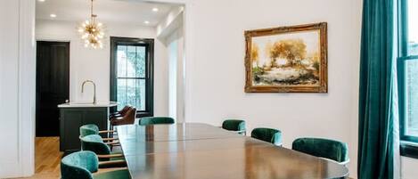 تناول الطعام