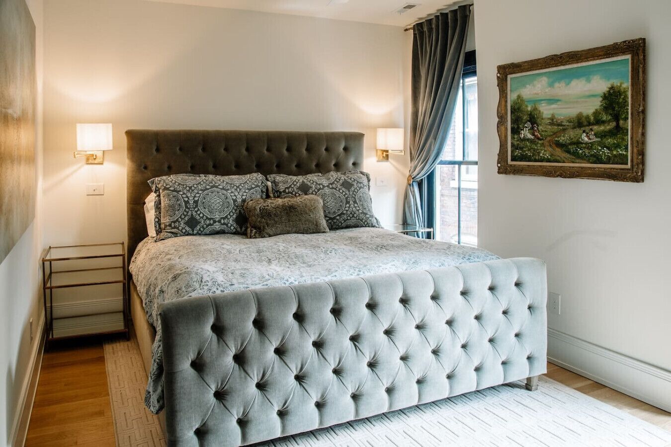 4 bedrooms, desk, iron/ironing board, WiFi