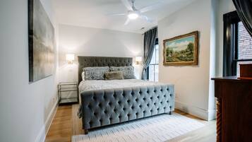 4 bedrooms, desk, iron/ironing board, WiFi