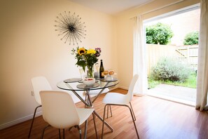 Interior - Karah Suites - Harescombe House (Gloucester)