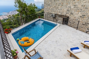 Piscine extérieure
