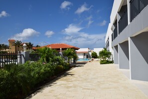 Property grounds - Oleander Arena Aruba in Eagle Beach (Oranjestad-west)