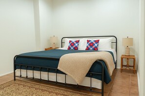 3 habitaciones, cuna de viaje, wifi y ropa de cama