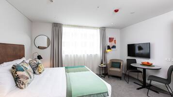 1 bedroom, desk, soundproofing, free WiFi