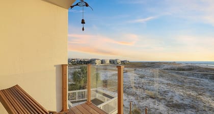 Twin Palms - Beachfront Duplex with Ocean Views & Direct Beach Access