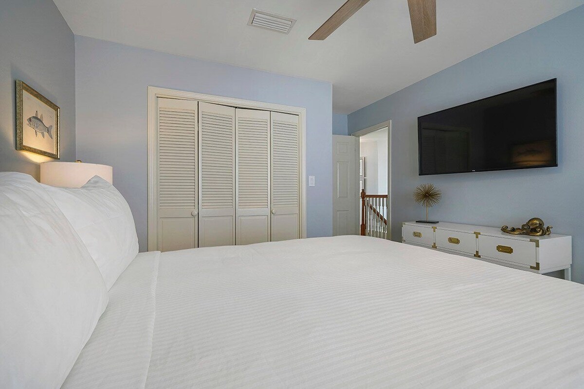Photo 24 of Twin Palms - Beachfront Duplex with Ocean Views & Direct Beach Access