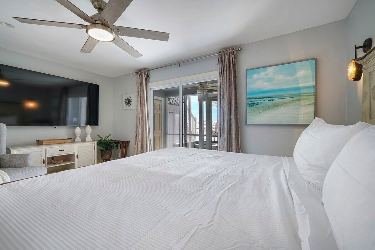 Photo 15 of Twin Palms - Beachfront Duplex with Ocean Views & Direct Beach Access