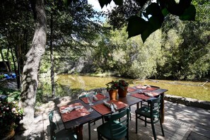 Restauration en plein air
