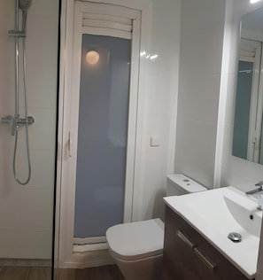 Hair dryer, towels - Sant Antoni 4 -Downtown Barcelona. Ideally located (Barcelona)