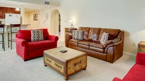 Smart TV, fireplace - LOCATION! LOCATION! LOCATION! Can't Beat It! (Pigeon Forge)