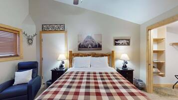 1 bedroom, iron/ironing board, free WiFi, bed sheets