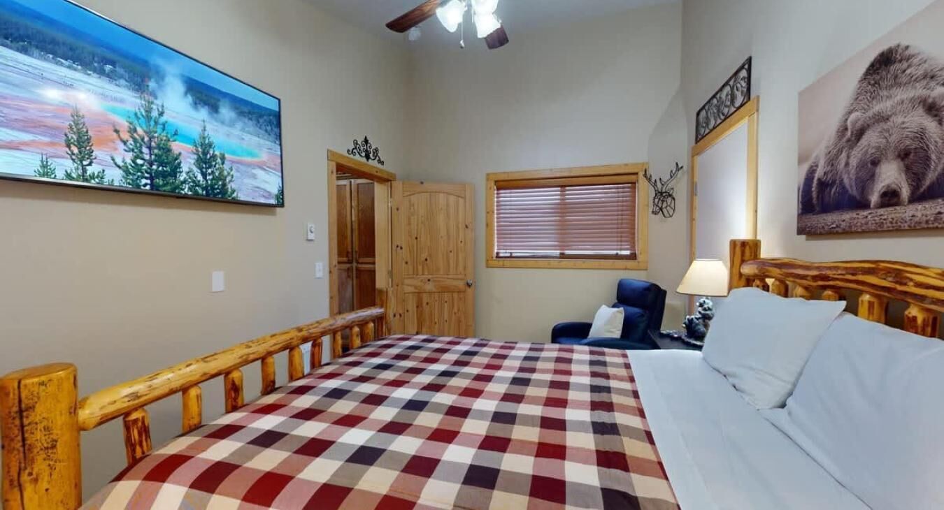 1 slaapkamer, een strijkplank/strijkijzer, gratis wifi, beddengoed