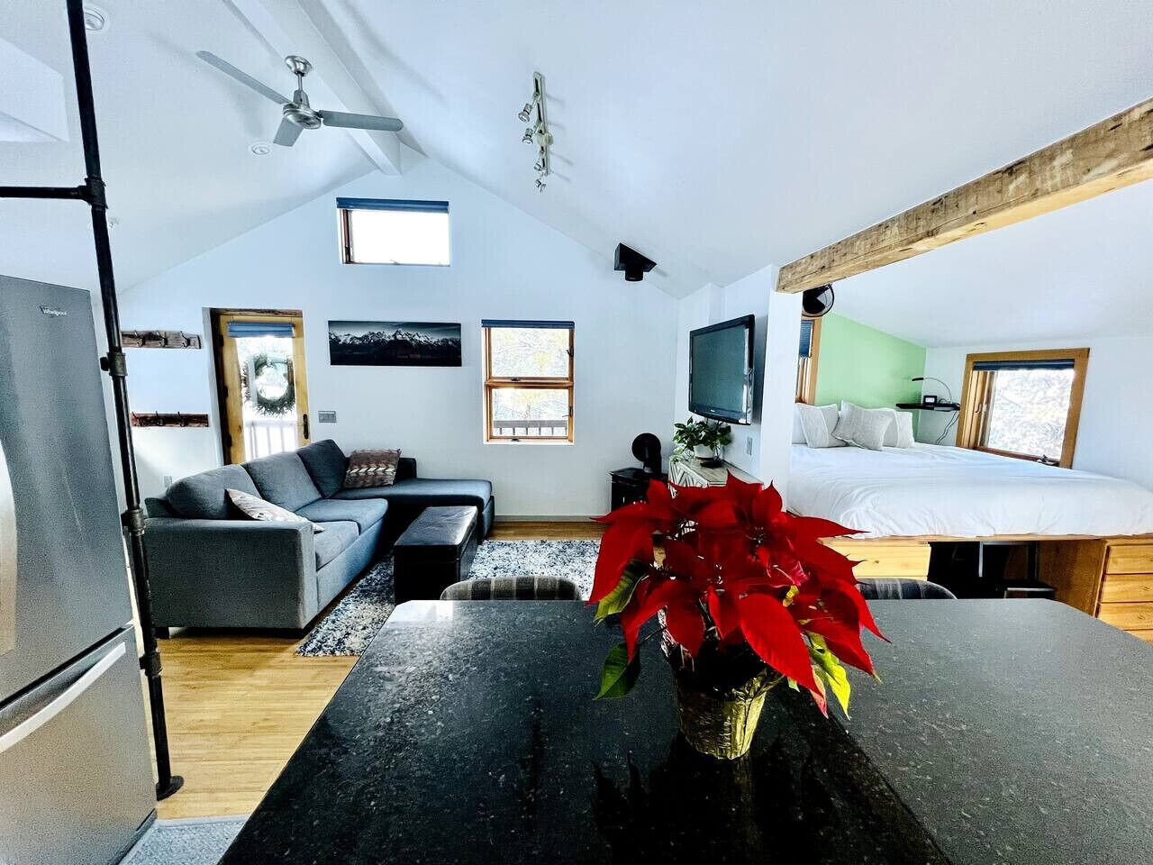 Iron/ironing board, travel cot, WiFi, bed sheets