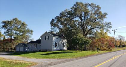 The Shepard Farmhouse on Acreage, a Private House