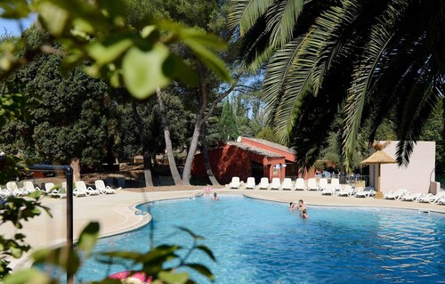 Studio Rustic | Accès Piscine Saisonnière
