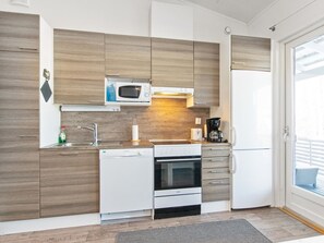 Réfrigérateur, micro-ondes, lave-vaisselle