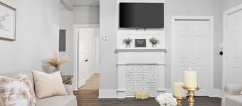 Redesigned Historic Gem • Downtown Luxury by APSU & Ft. Campbell