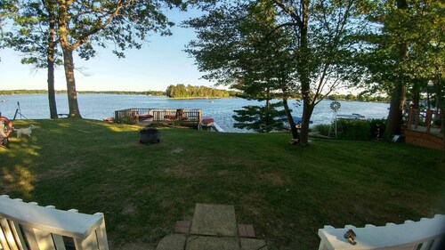 Exquisite Cabin on Beautiful Long Lake
