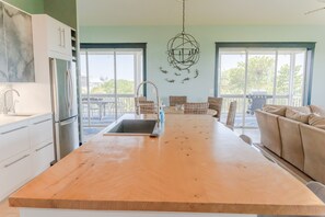 Interior - Private & Spacious [2300sqft] home w/Pool,Hot Tub,Golf Cart, Pet Friendly & Club (Captiva)