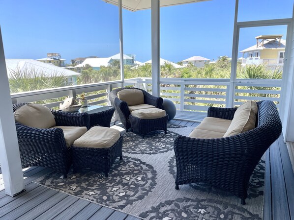 Property grounds - Private & Spacious [2300sqft] home w/Pool,Hot Tub,Golf Cart, Pet Friendly & Club (Captiva)