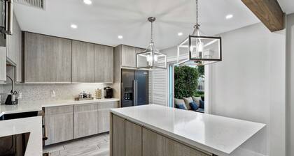 Scottsdale Luxury Bungalow With 4 Heated Pools