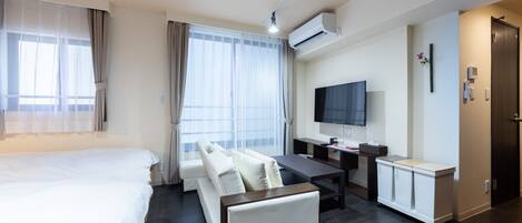 1 bedroom, desk, iron/ironing board, free WiFi