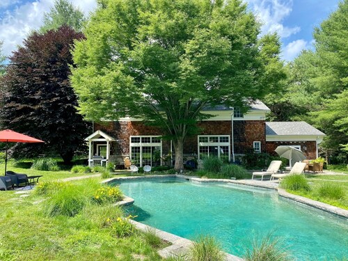 Organic Oasis with Pool and Tennis!