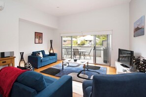 TV - Fairview | Margaret River Apartment (Margaret River)