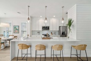 Fridge, microwave, oven, stovetop - 248 Beach Bike Way (Inlet Beach)