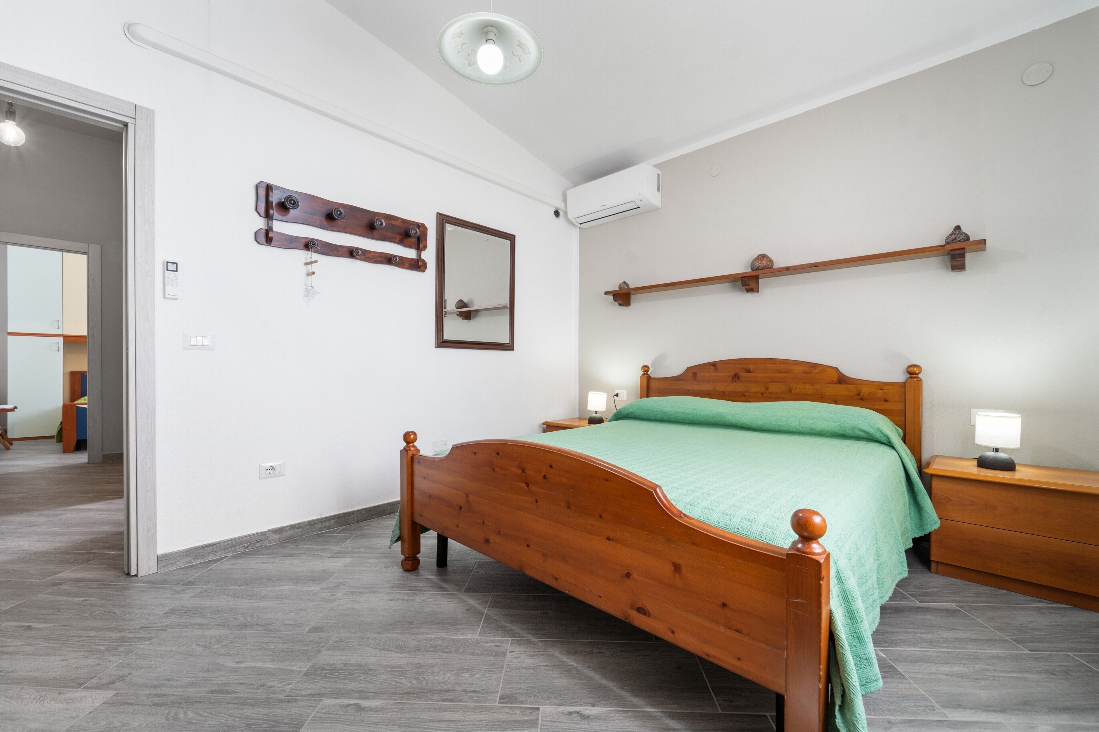 3 chambres, fer et planche à repasser, Wi-Fi gratuit, draps fournis