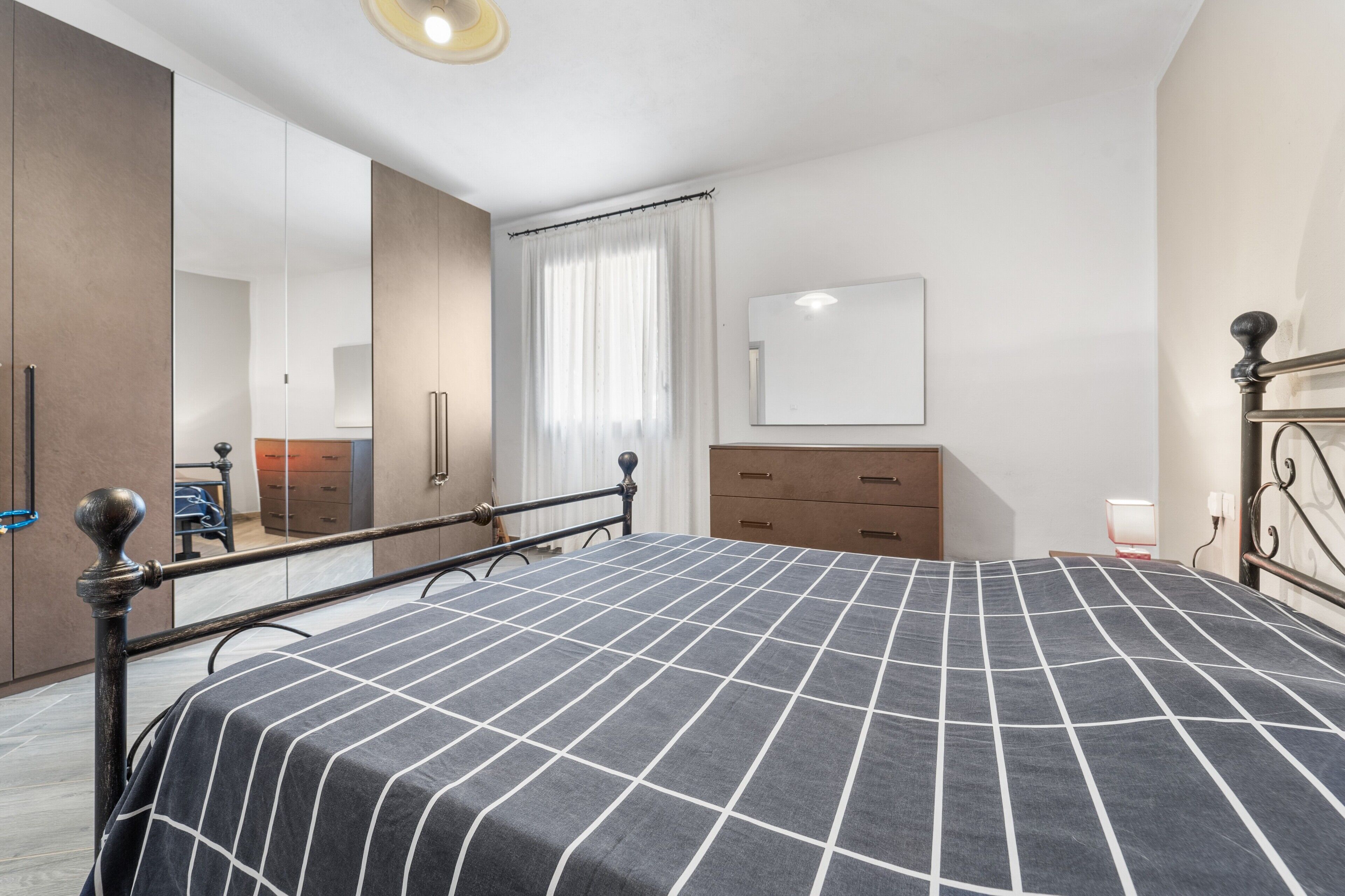 3 chambres, fer et planche à repasser, Wi-Fi gratuit, draps fournis