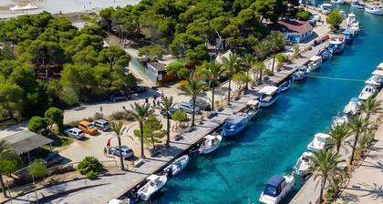 Vacation Villa "Oasi dei Fenicotteri" with Wi-Fi, A/C, Garden and Terrace