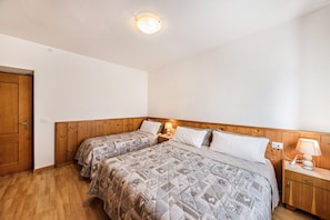 2 habitaciones, wifi gratis y ropa de cama 