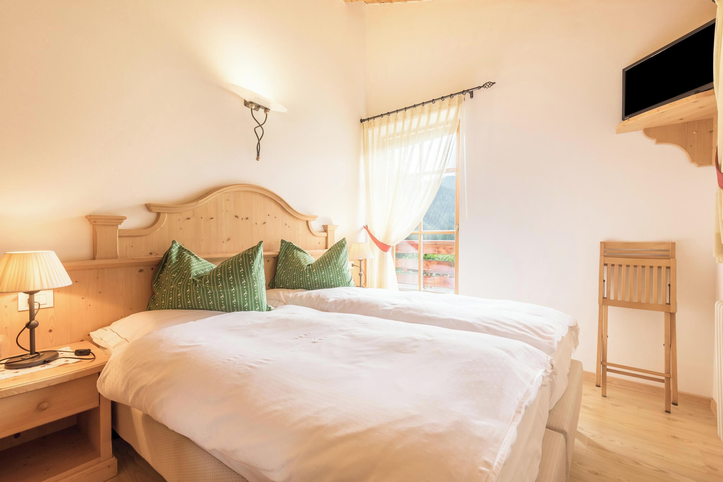 5 Schlafzimmer, Bügeleisen/Bügelbrett, kostenloses WLAN, Bettwäsche