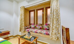 Room - Treebo Chandrangan Excellency, 1 Km From Jaisalmer Fort (Jaisalmer)